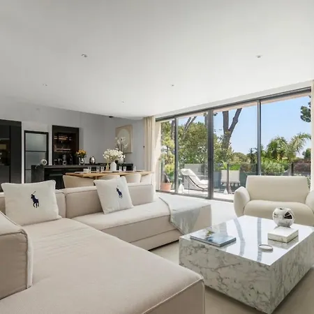 Willa Cap D'antibes Villa, 6 People, Sea View, Air Conditioning *