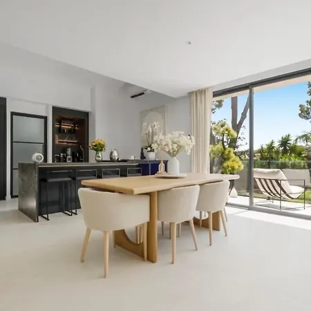 Villa Cap D'antibes Villa, 6 People, Sea View, Air Conditioning Antibes