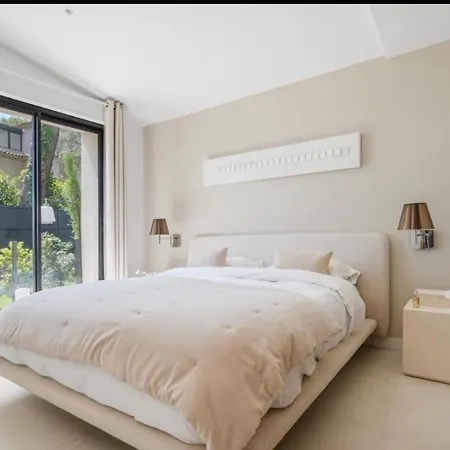 Cap D'antibes Villa, 6 People, Sea View, Air Conditioning Antibes