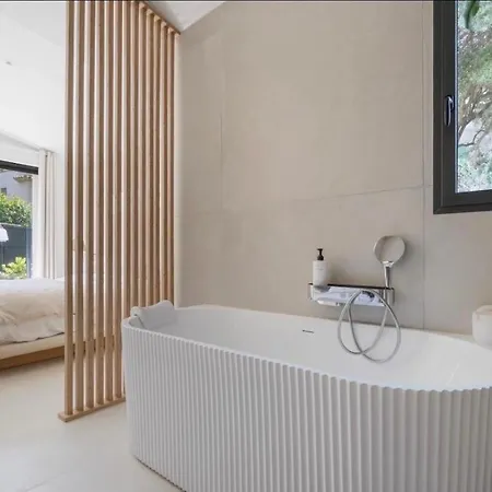 Cap D'antibes Villa, 6 People, Sea View, Air Conditioning Villa *