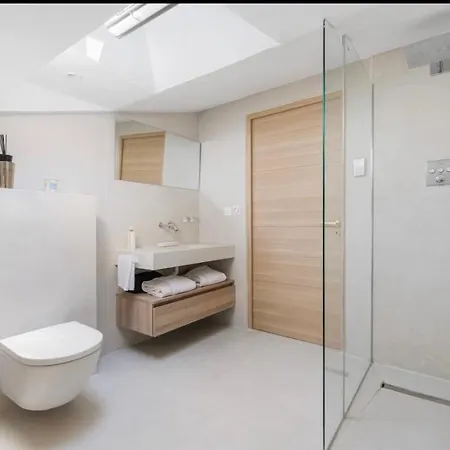 Cap D'antibes Villa, 6 People, Sea View, Air Conditioning * Antibes