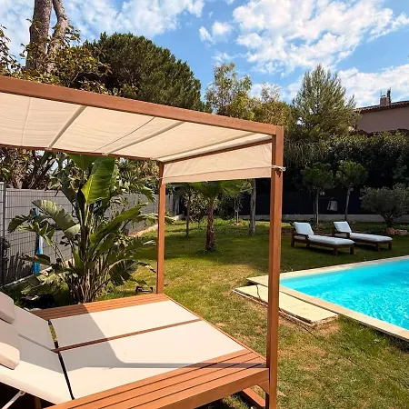 Willa Cap D'antibes Villa, 6 People, Sea View, Air Conditioning *